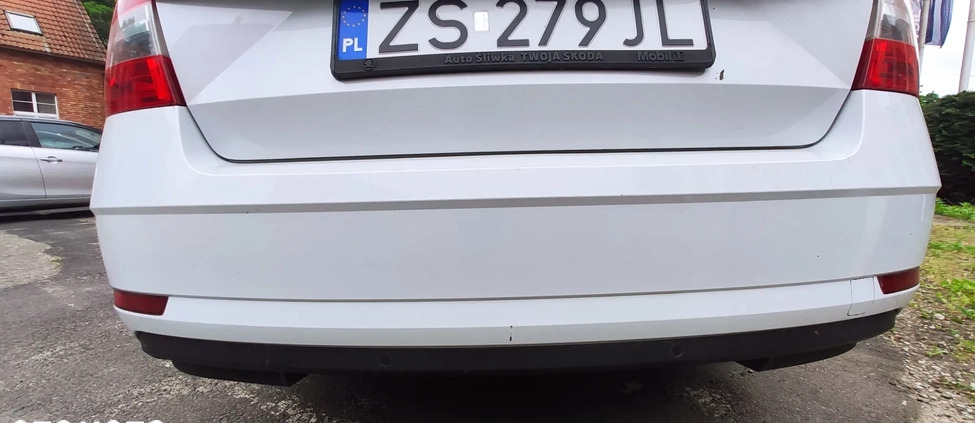 Skoda Octavia cena 59000 przebieg: 104000, rok produkcji 2018 z Szczecin małe 137